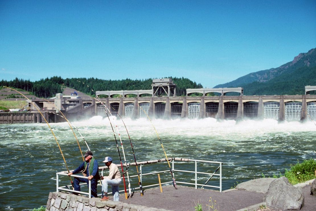 Fishing Bonneville Dam Columbia River Gorge National Scenic Area