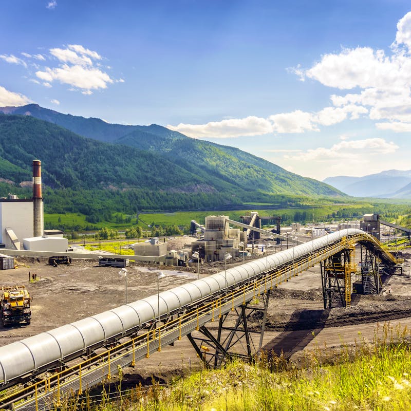 Pipeline cutting across landscape