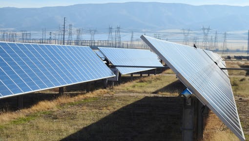 Solar panels in Antelope Valley, California 