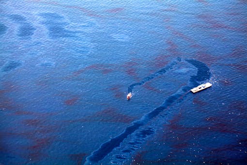 Oil spill response actions near drill site May 27, 2010