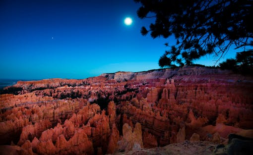 Full Moon - Bryce Canyon National Park - Utah