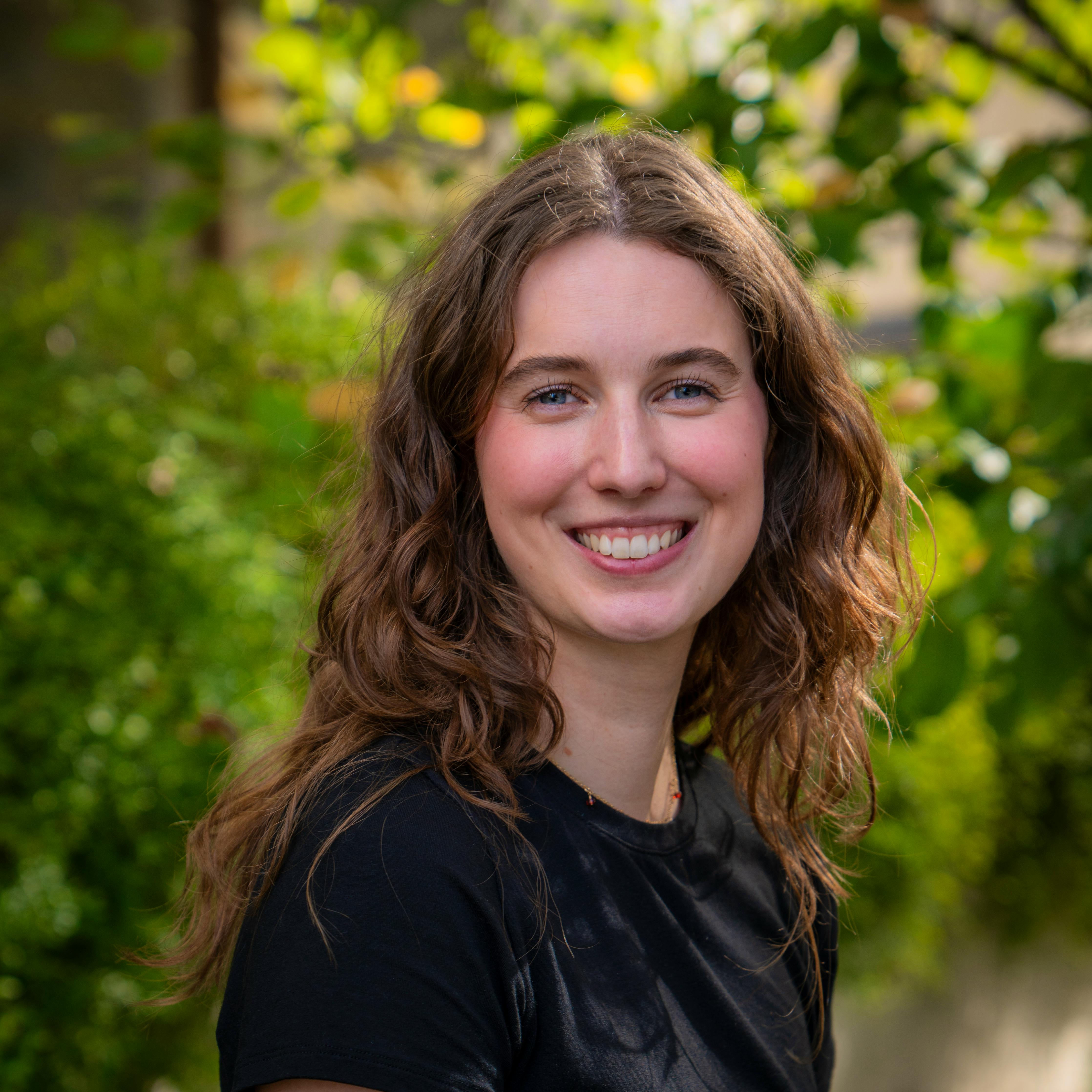 2023.10.26 - Isabel Grant Headshot - Cropped Square - 1 - Defenders of Wildlife