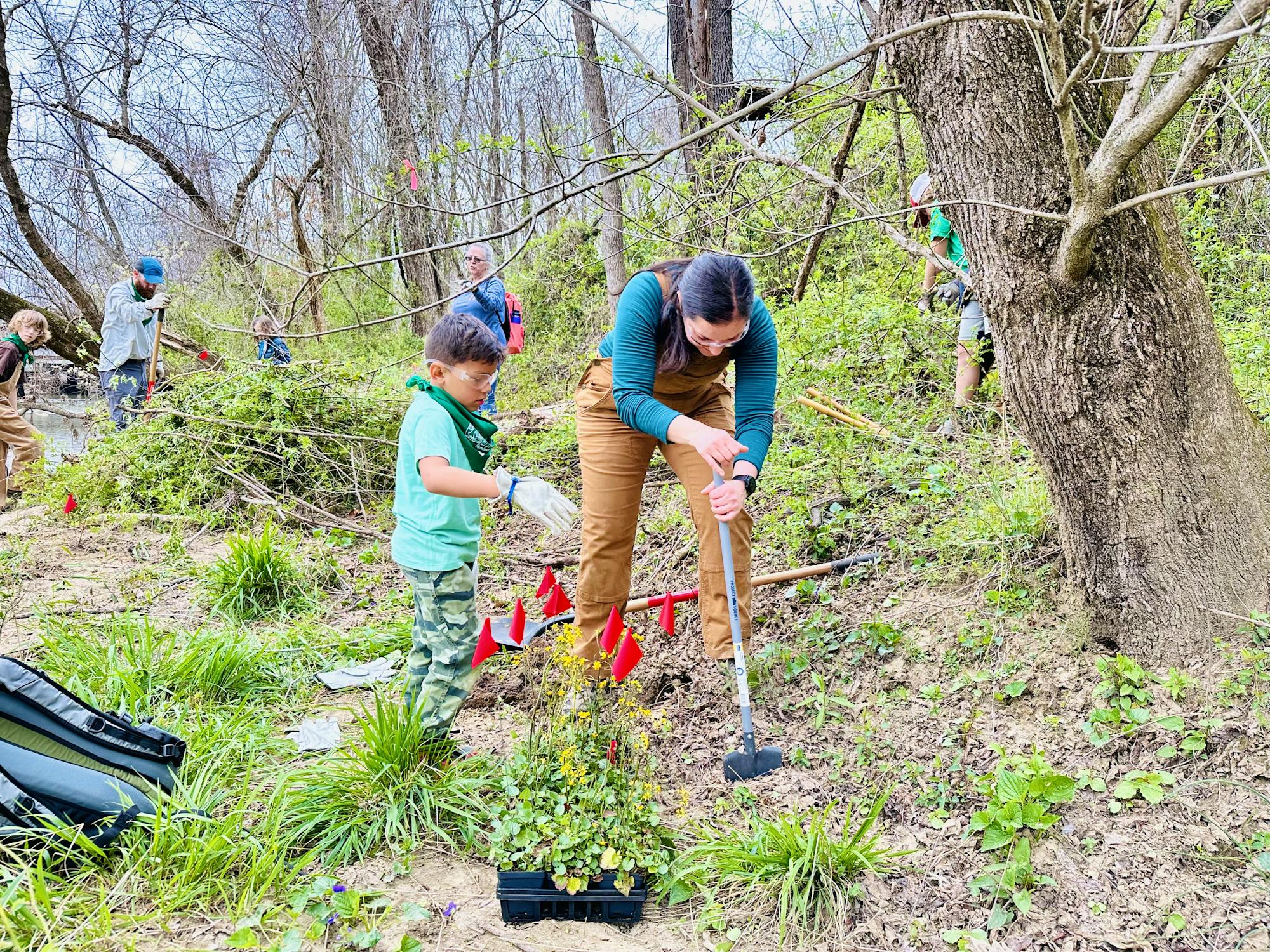 2024.03.22 - Planting at the Shade Your Stream Event - Emily Moreno/FernLeaf Community Charter School