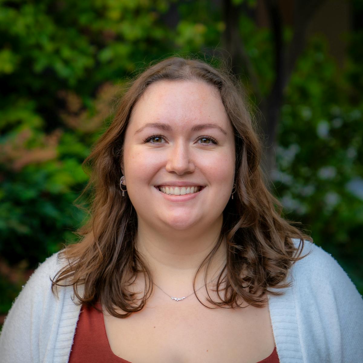 Abigail Owen Headshot 